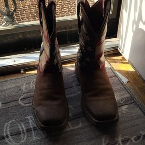 Mens boots